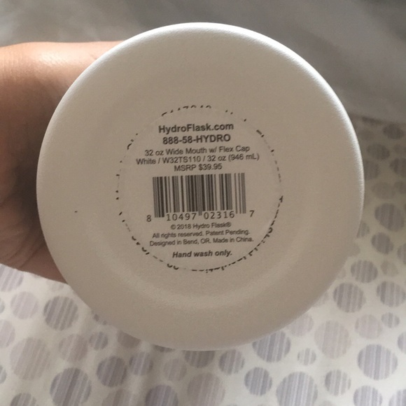 Hydroflask White 32 oz - Picture 2 of 2
